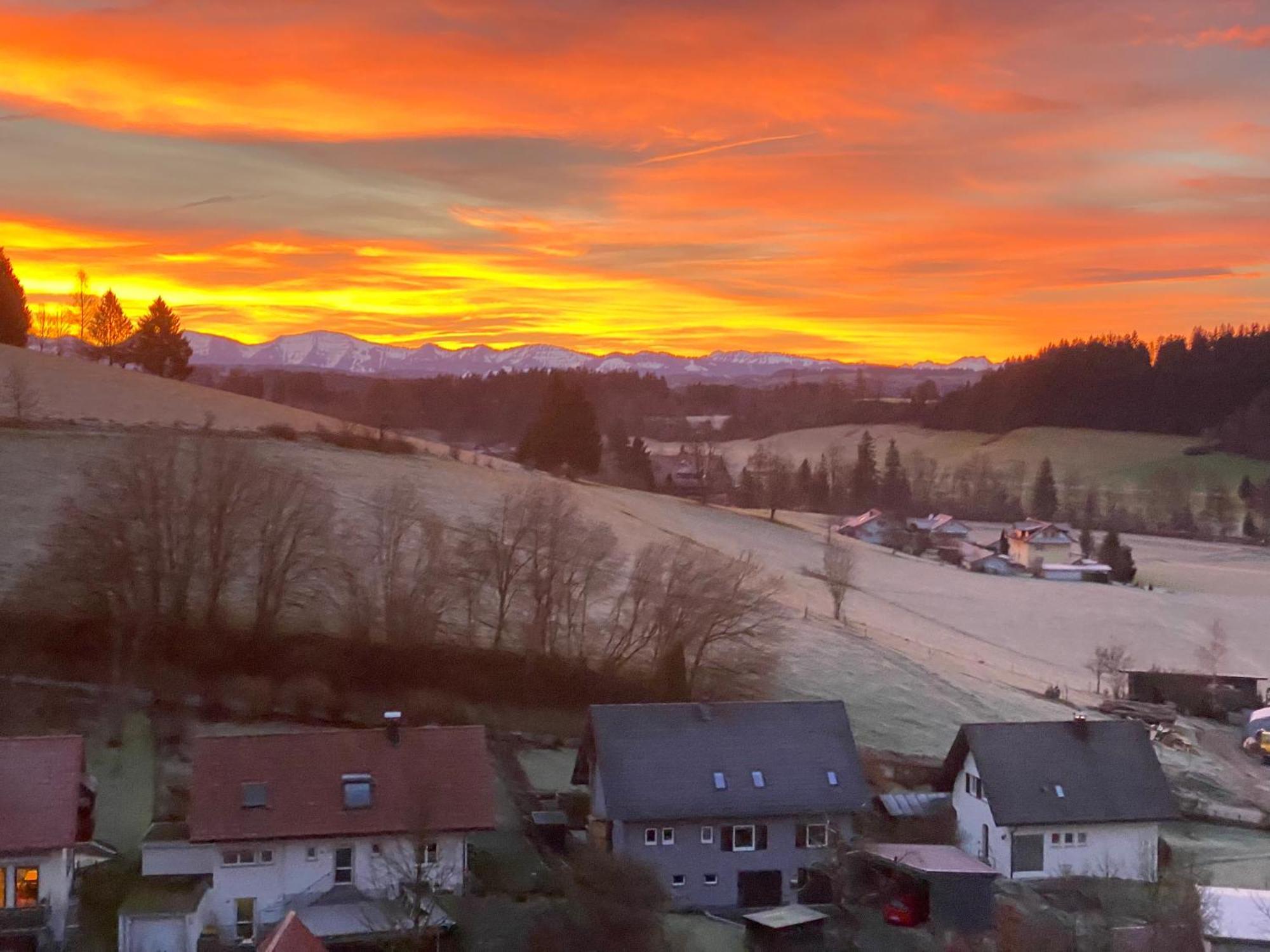 Ferienwohnung Bergblick Wangen Im Allgaeu Mit Garten, 2022 Komplett Renoviert Ngoại thất bức ảnh